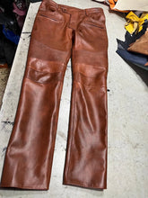 Load image into Gallery viewer, New Men's Brown Quilted Biker Leather Pant. Genuine Soft Lambskin Leather Pant 34