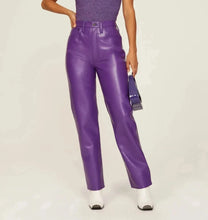 Load image into Gallery viewer, New Women's Purple Leather Pant. Real Sheepskin Leather Vintage 90's Style Pant 34.