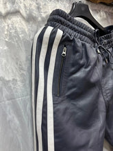 Load image into Gallery viewer, Nw Men's Navy Blue Leather Jogger Pants. Real Soft Lambskin Leather Trouser Pant 34
