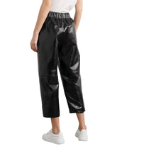 Load image into Gallery viewer, Women&#39;s Premium Black Leather Pant. Real Soft Lambskin casual Leather Trouser.
